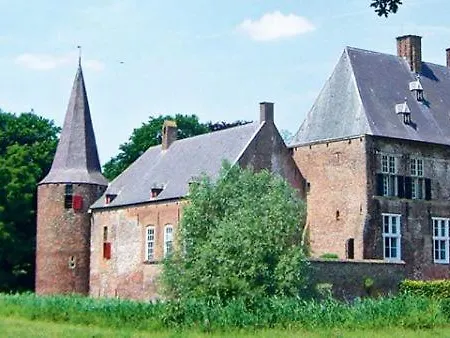 Holiday home Vakantiewoning Maas En Waal
