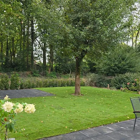 Holiday home Vakantiewoning Maas En Waal